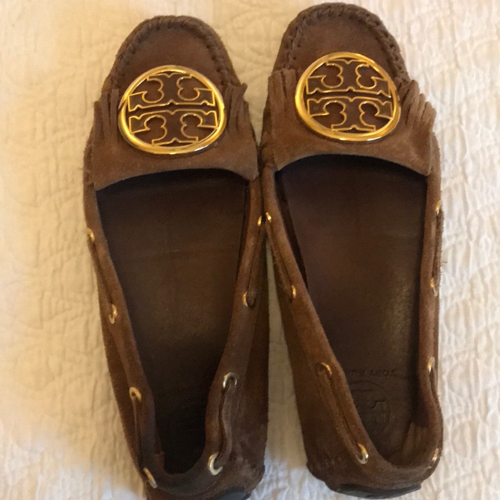 UNIQUE BROWN SUEDE TORY BURCH MOCCASINS
